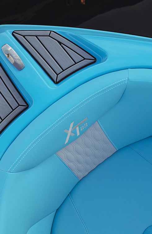 XT Fam Transom Seats