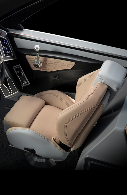 Helm Seat